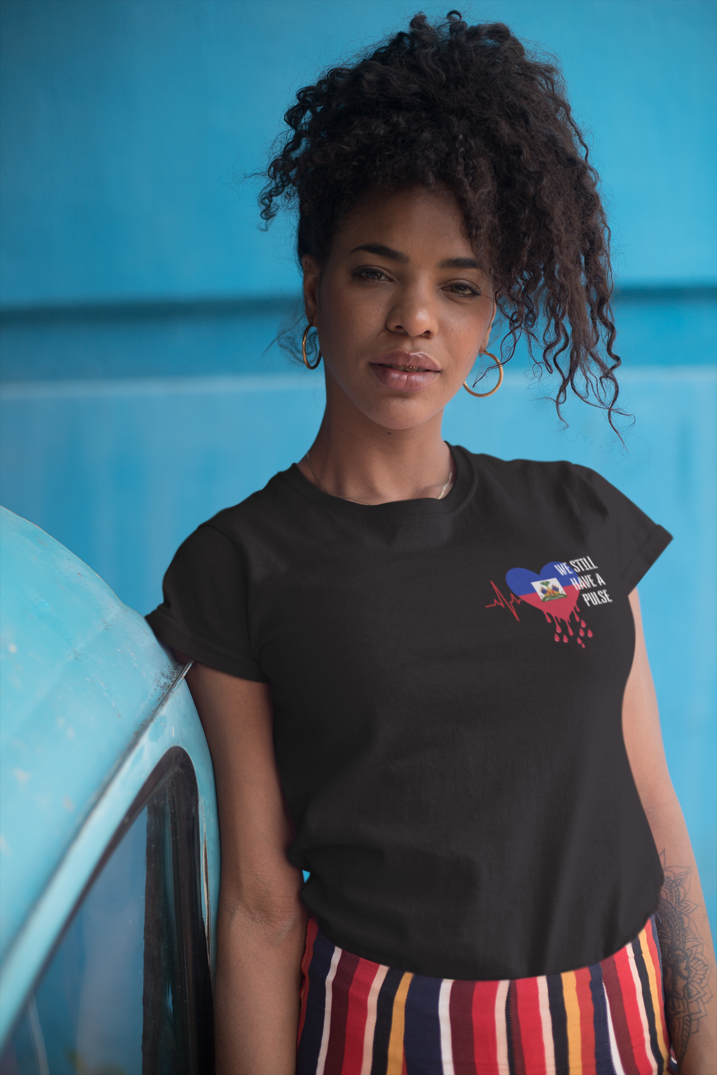 Short sleeve black We still have a Pulse